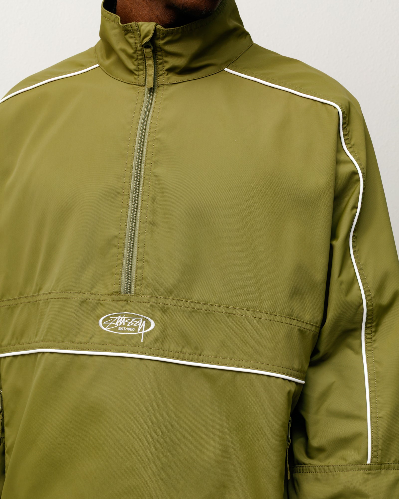 LIGHTWEIGHT PULLOVER JACKET